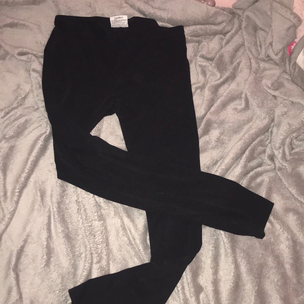 Black leggings